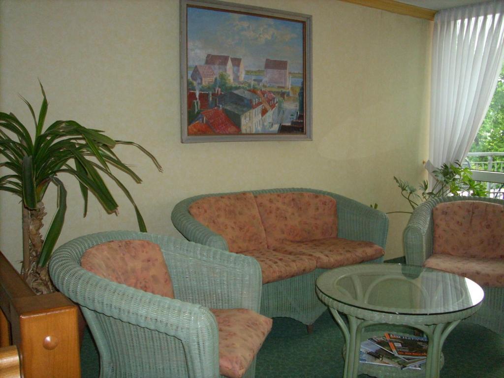 Hotel Am Wariner See Ngoại thất bức ảnh